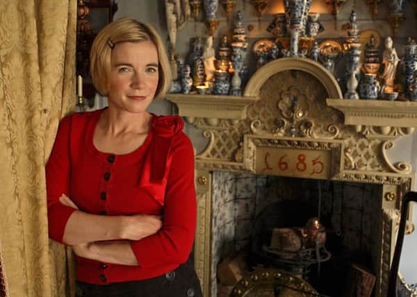 Lucy Worsley will curate the letters
