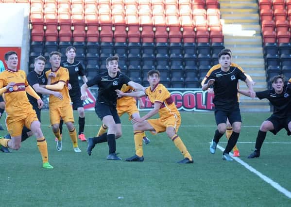 Action from Sunday's clash at the Excelsior Stadium (pic by Alex Miller)