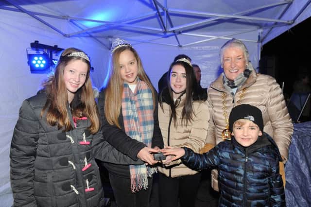 Bishopbriggs Christmas Lights Switch On. Gala Queen Lauren Waugh, Princess Eilidh Chisolm, Princess Freya Togher, Provost Una Walker and Provost Grandson Nico Smith aged 6.