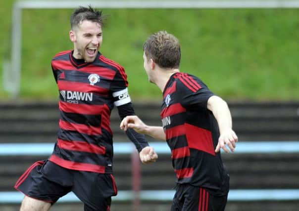 Chris Duff's free-kick secured the points for Rob Roy at Arthurlie