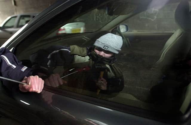 Police warning to be vigilant after opportunist theft of a car in Bearsden.