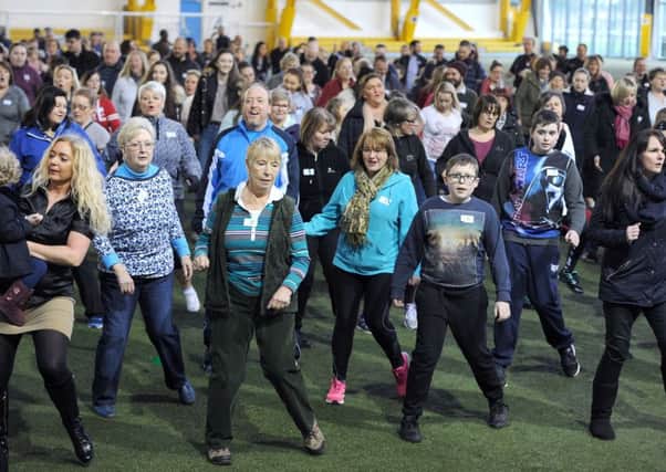 A Guinness World Record was broken at Ravenscraig Regional Sports Facility on Sunday as 547 people came together to dance the slosh in support of the Westfield British Transplant Games.