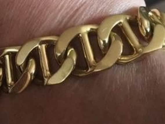 Bracelet stolen from the taxi driver in robbery.