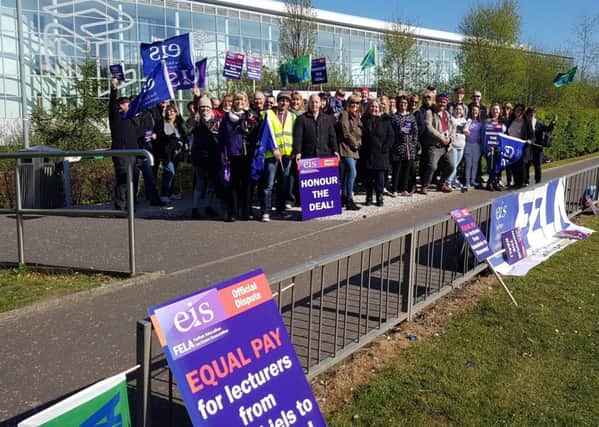 Lecturers on picket line in Motherwell