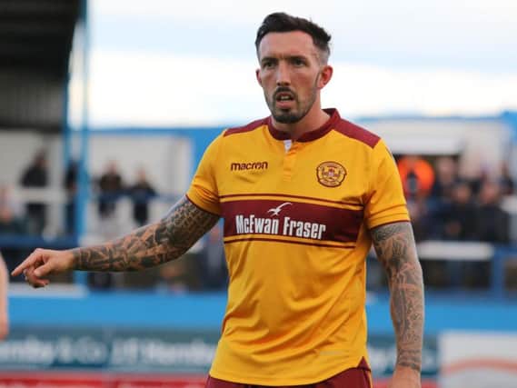 Ryan Bowman and his mates were flabbergasted by refereeing decisions at St Johnstone