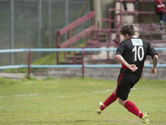 Kevin Watt netted three times in Rob Roy's win over Cumbernauld