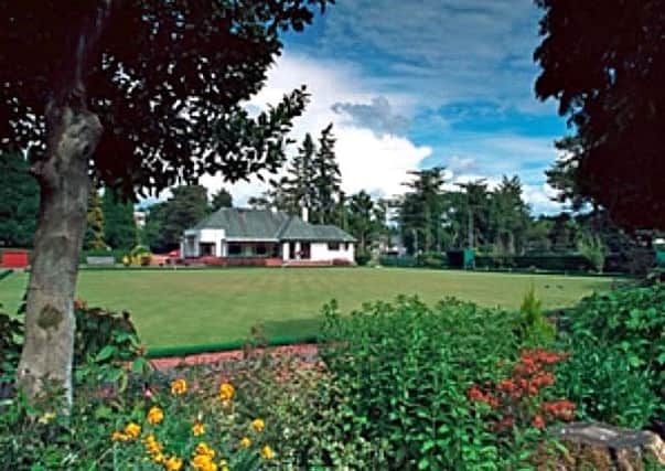 Whitecraigs Bowling Club members are set to cash in with sale of clubhouse and land.