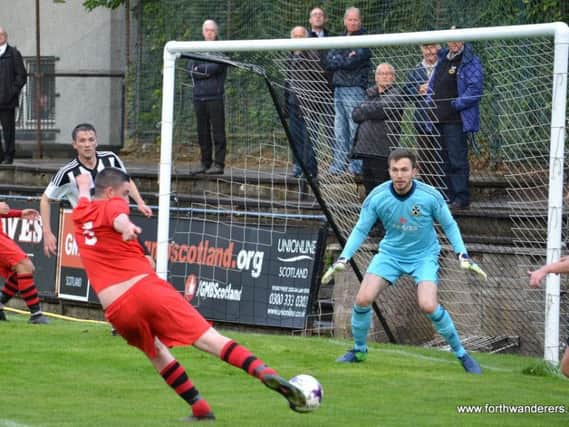 Forth launch an attack on the Pollok goal during Wednesday night's defeat (Pic by Elaine Robertson)
