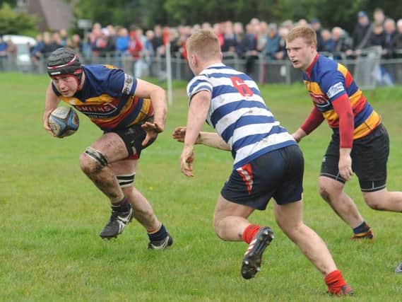 Lenzie on the attack against Strathendrick (pic by Jamie Forbes).