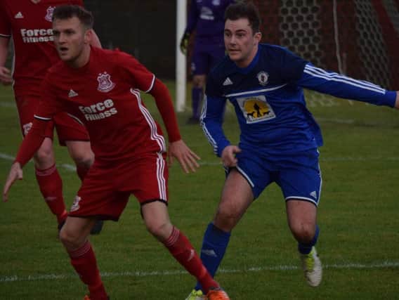 Gary Carroll in action for Rob Roy at Glenafton (pic by Neil Anderson)