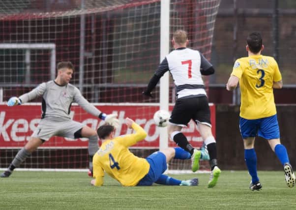Andy Rodgers fires home the opener for East Stirlingshire (pic by Craig Halkett)