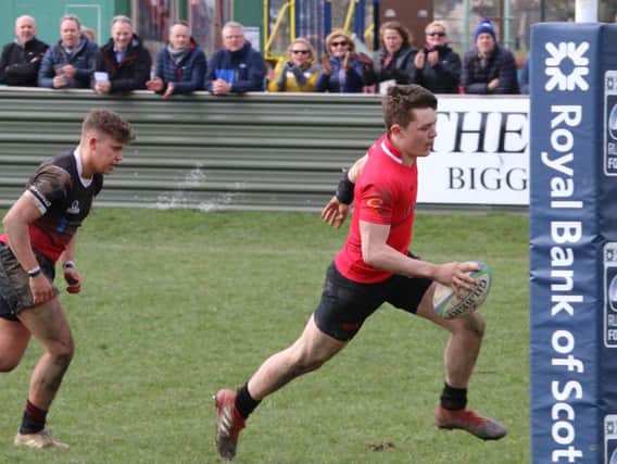 Rowan Stewart scores a try for Biggar in their comfortable 55-12 home league win over Preston Lodge (Pic by Nigel Pacey)