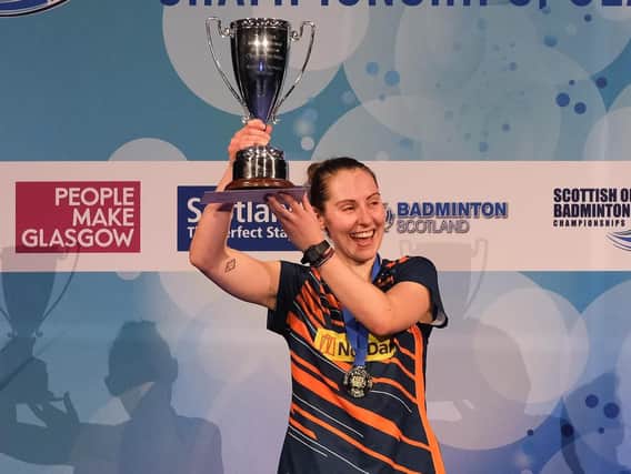 Kirsty Gilmour holds aloft Scottish Open women's singles trophy