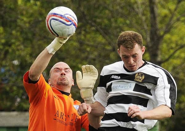 Michael Duke in action for Kilsyth Rangers