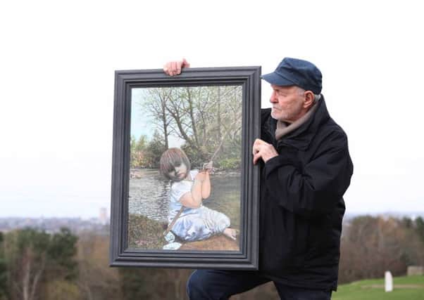 Lanark artist Ian Irving with portrait of granddaughter. Ap 2019