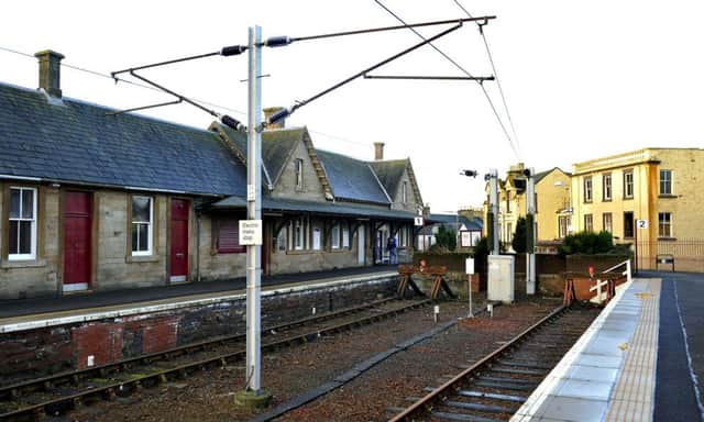 Lanark Railway Station
Picture by Lindsay Addison