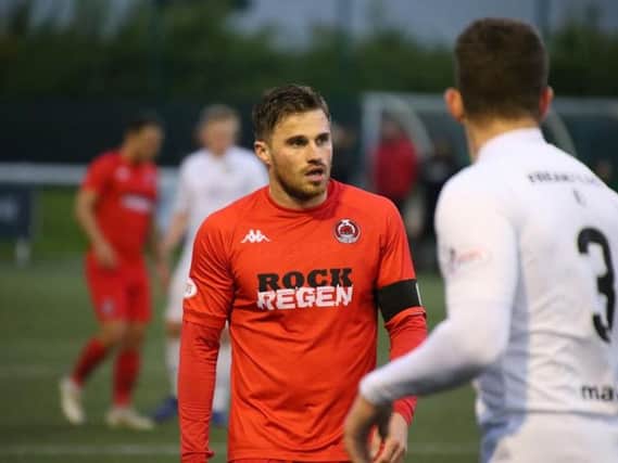 David Goodwillie missed a early penalty kick in Tuesday night's 1-0 defeat to Annan