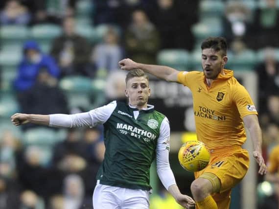 Who is the Livi defender (right) who will join Motherwell this summer?