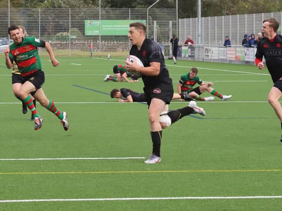 Mark Bertram scores Biggars only try against Highland (Pic by Nigel Pacey)