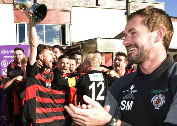 Stewart Maxwell is staying on as Rob Roy boss despite an approach from Kilbirnie Ladeside