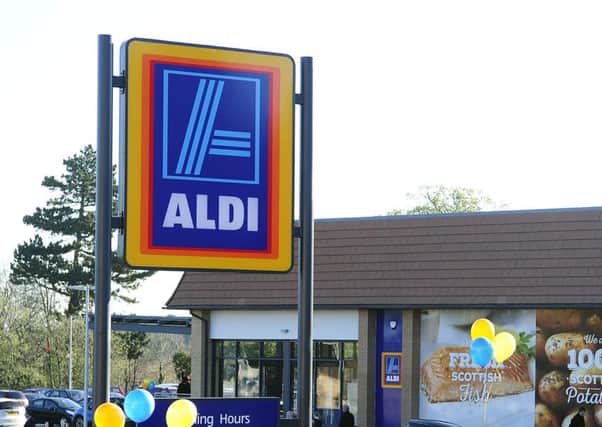 21-04-2016. Picture Michael Gillen. POLMONT. Greenpark. Opening of the new Aldi store. Aldi Polmont.