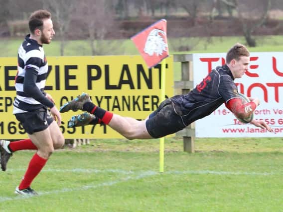 Robbie Orr scores for Biggar after a 50m break against Kelso (Pic by Nigel Pacey)