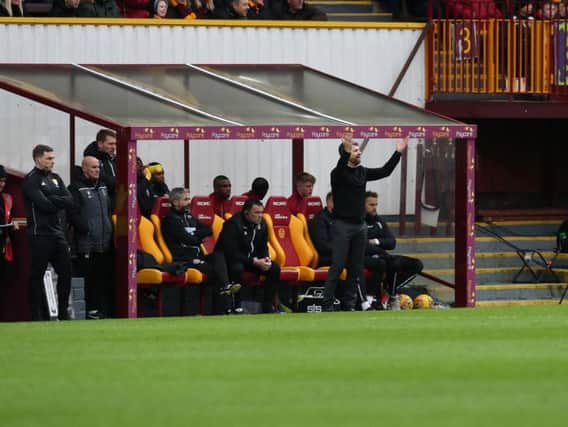 Well gaffer Stephen Robinson watches Saturday's goalless draw against Hibs (Pic by Ian McFadyen)